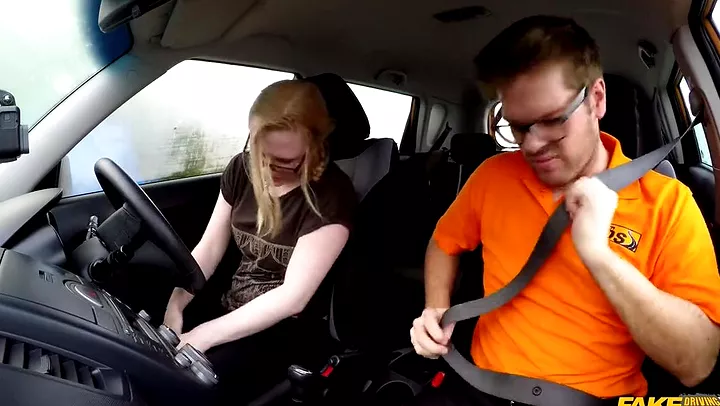 Секс на заднем сиденье в машине: 3000 лучших порно видео